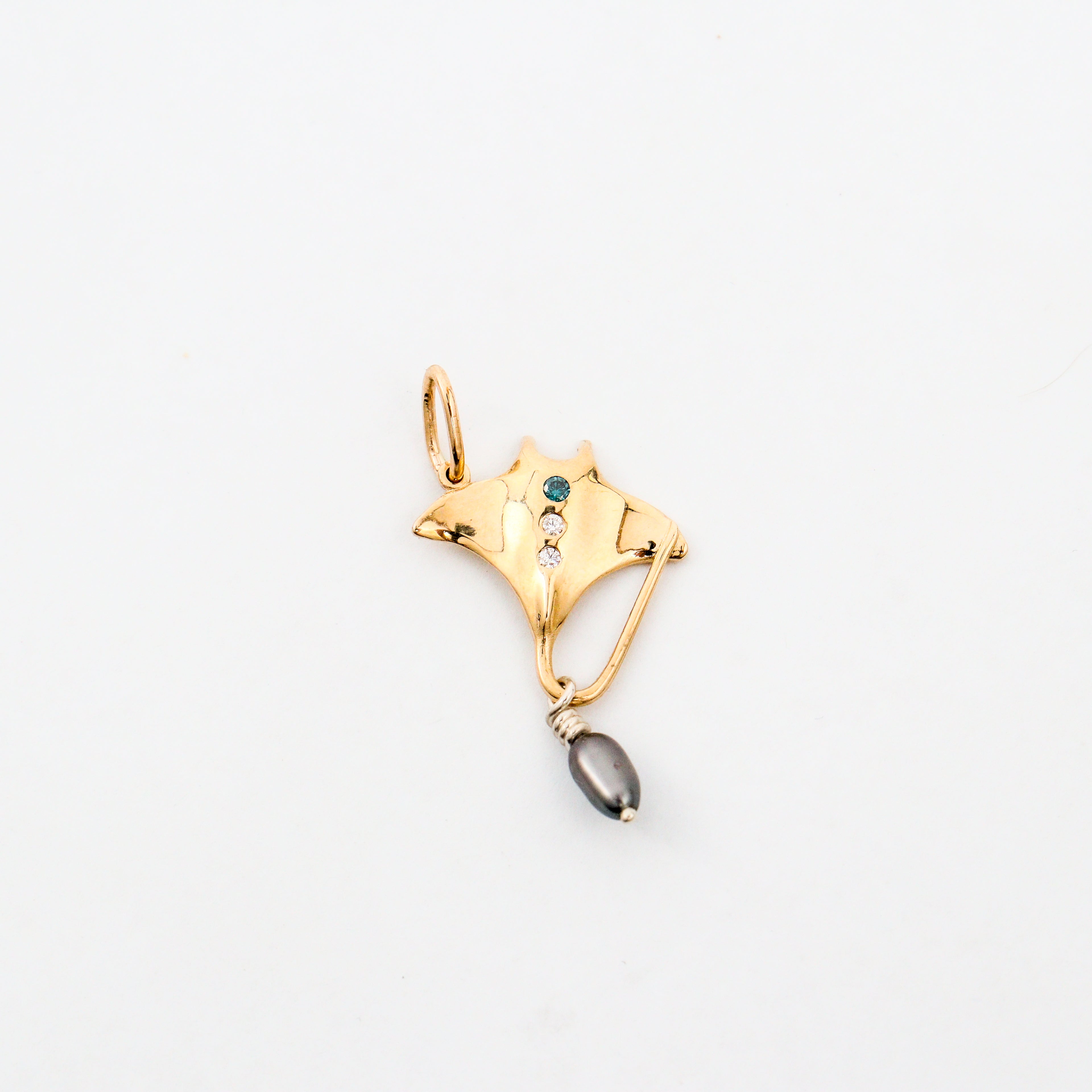 Coral Bay Jewels - 9kyg Manta Ray Pearl Pendant