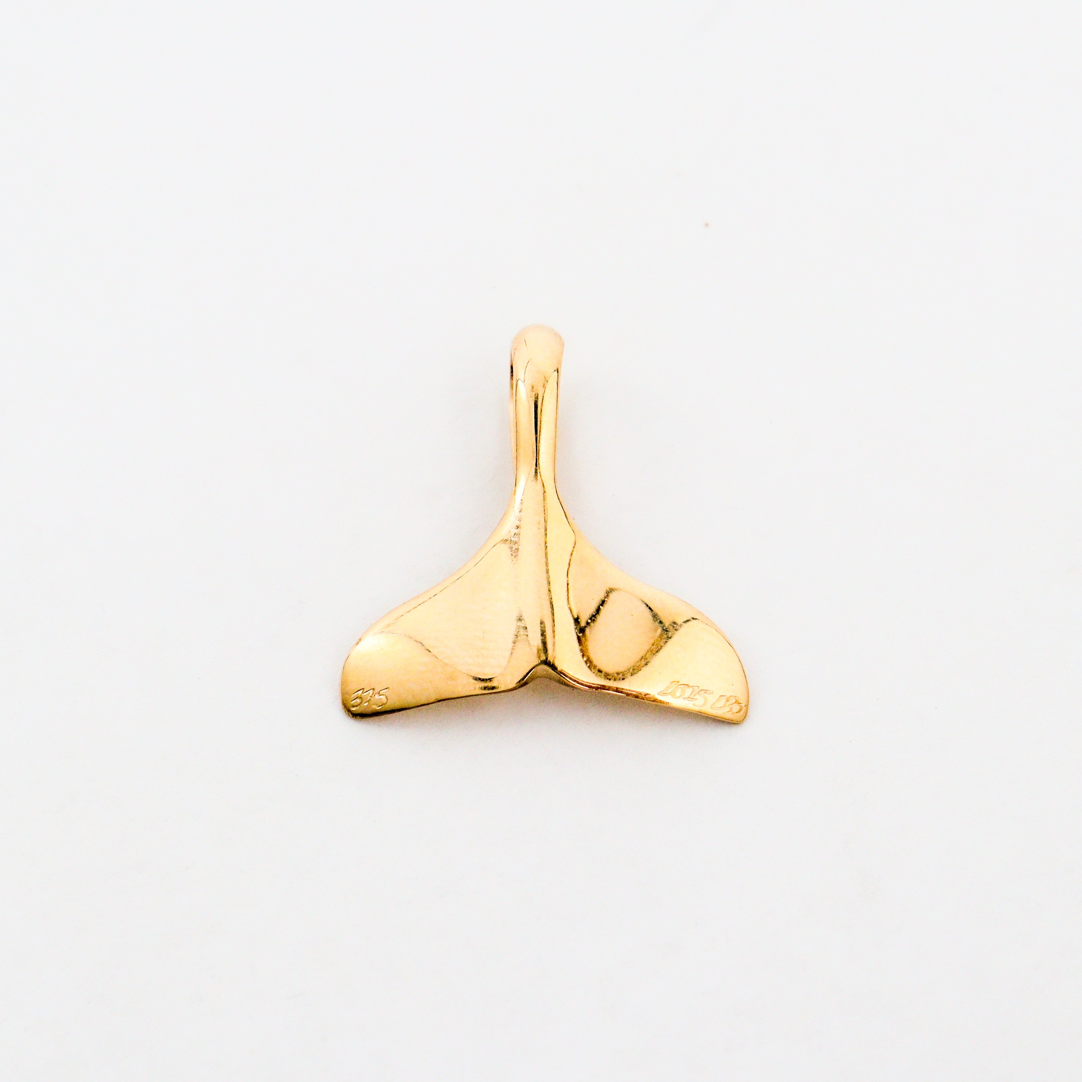 Coral Bay Jewels - 9kyg Whale Tail Pendant