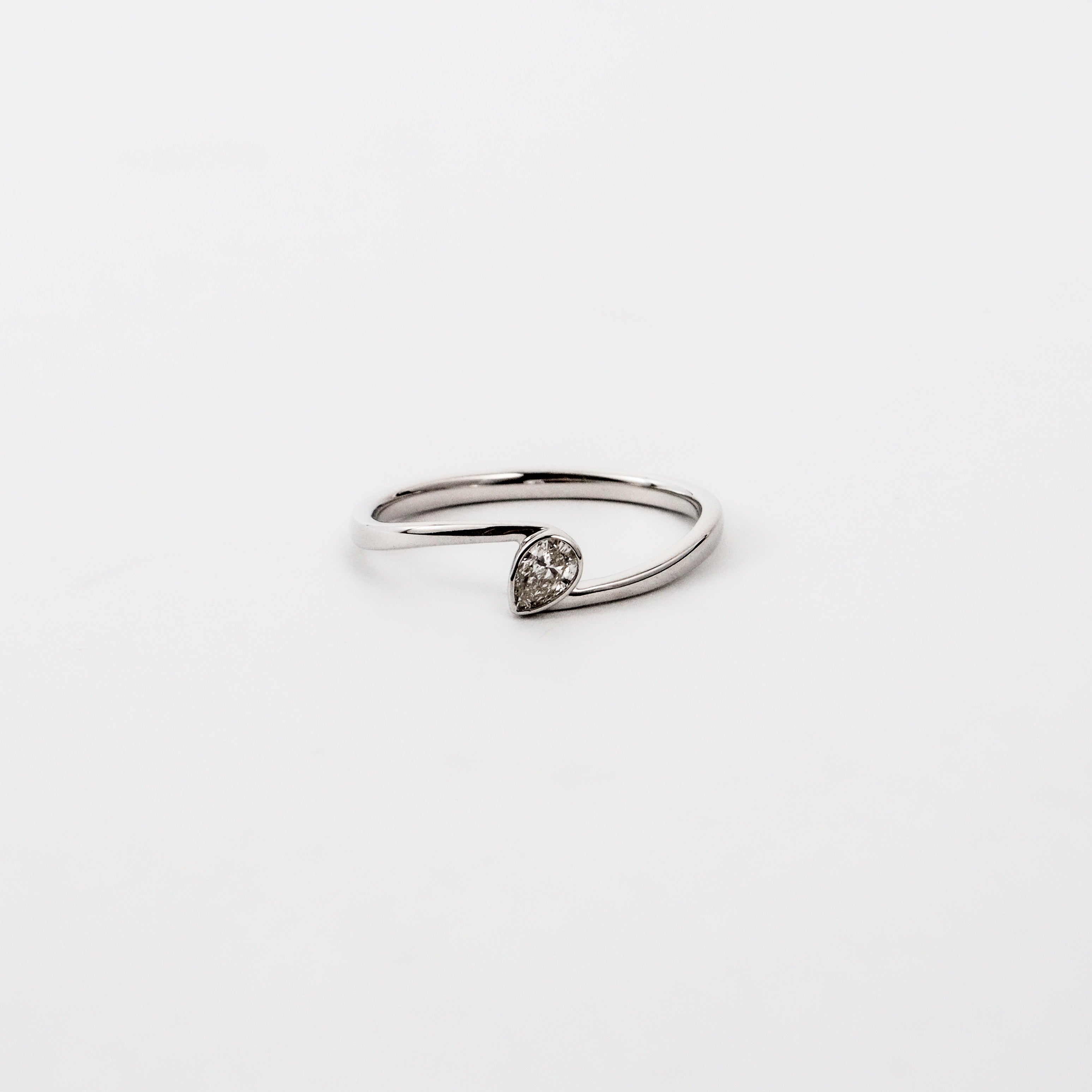 Leon Baker – White Gold Lab Diamond Ring