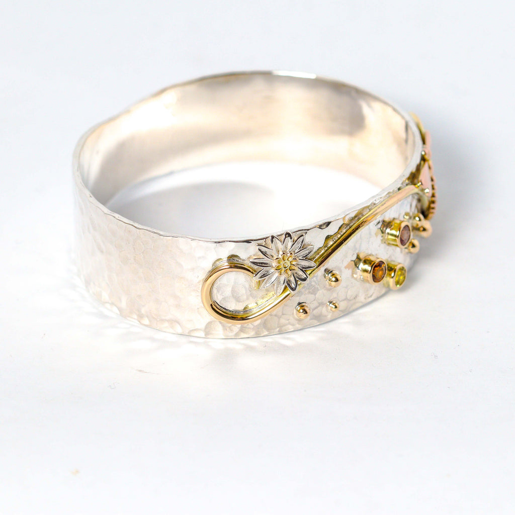 Leon Baker - Wildflower & Dragonfly Sapphire Tri-Colour Bangle