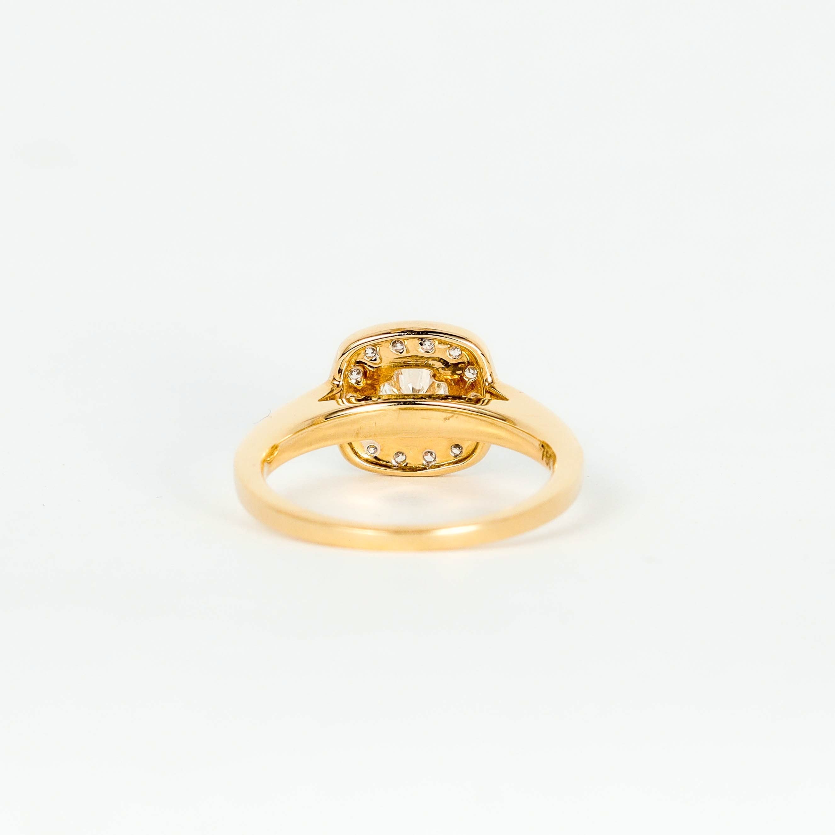 Leon Baker - 18kyg Diamond Square Halo Ring