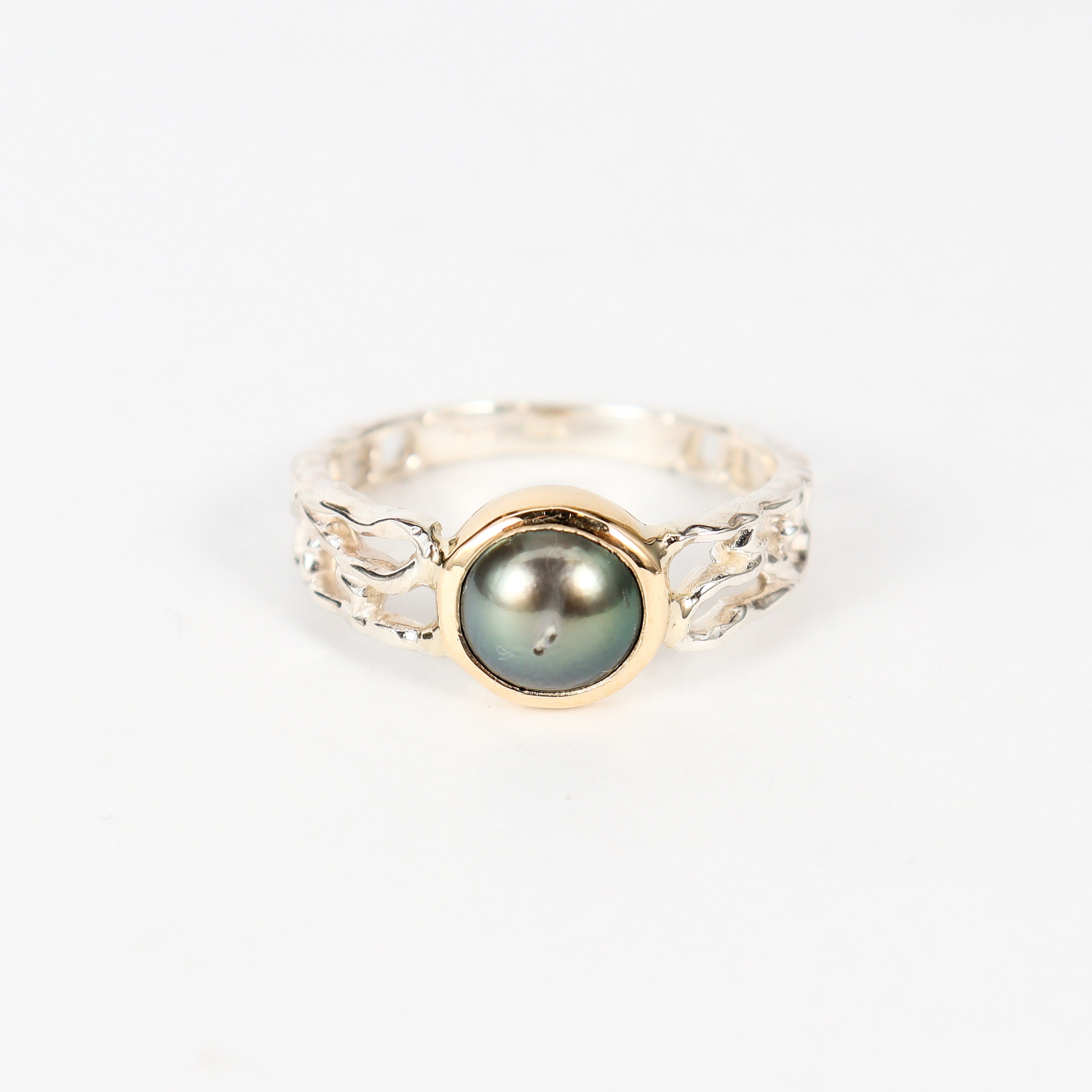 Coral Bay Jewels - Handmade Two-tone Sterling Silver/ 9kyg Abrolhos Pearl Ring