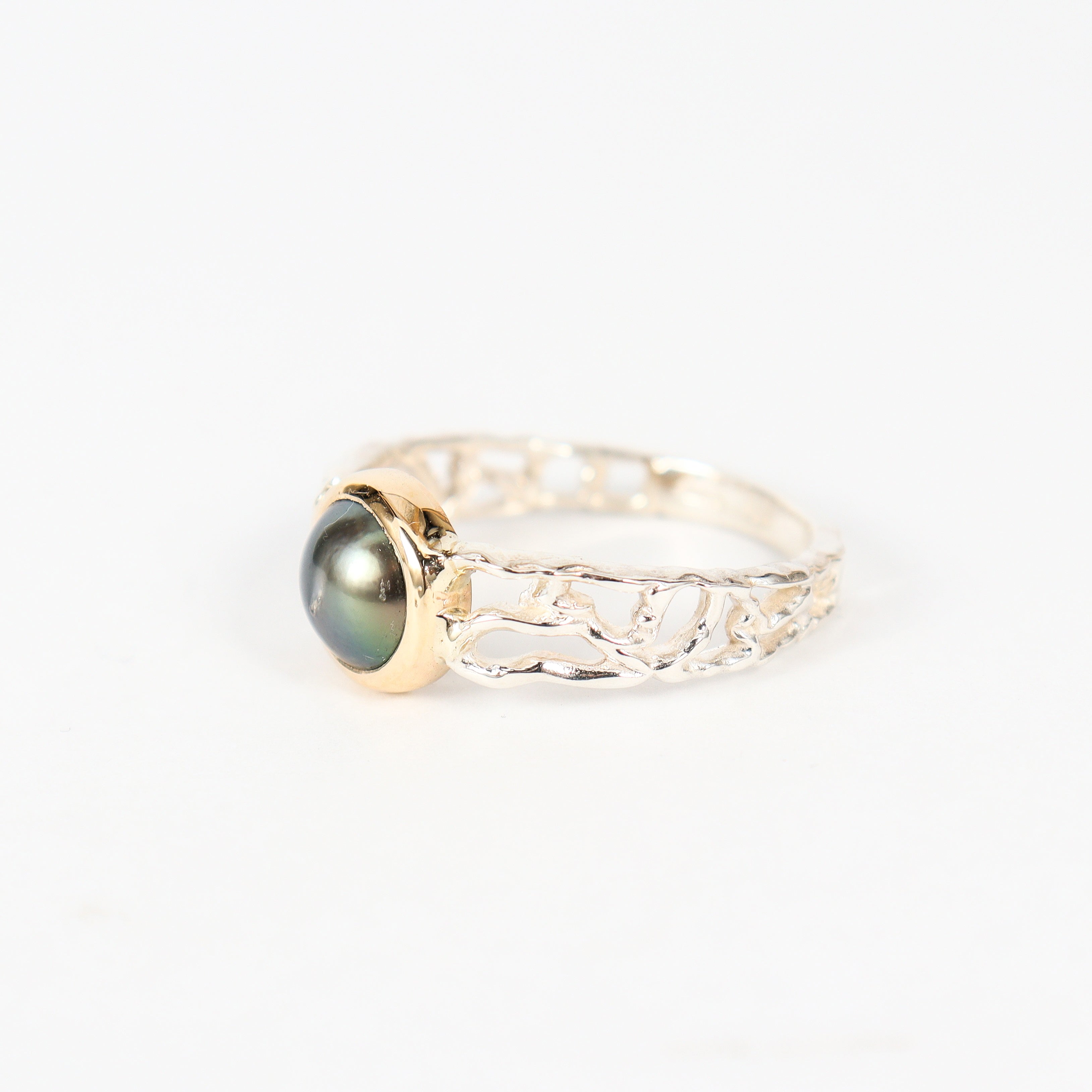 Coral Bay Jewels - Handmade Two-tone Sterling Silver/ 9kyg Abrolhos Pearl Ring