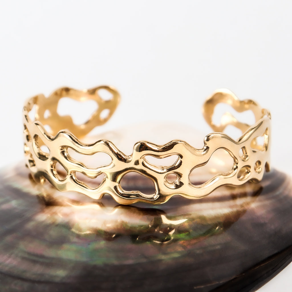 Coral Bay Jewels - The Flowing Reef Bangle