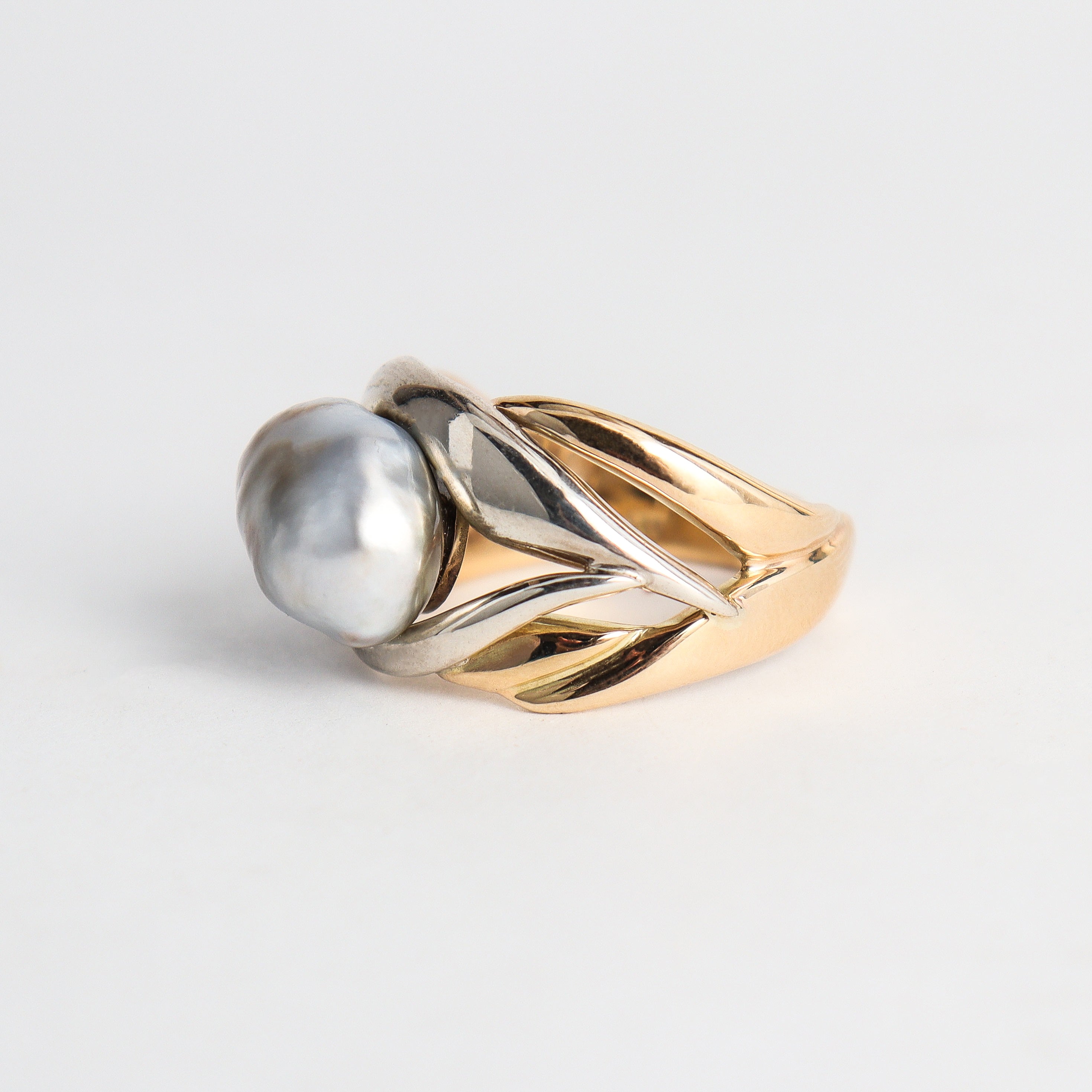 Coral Bay Jewels - Silver & Gold Keshi Pearl Ring