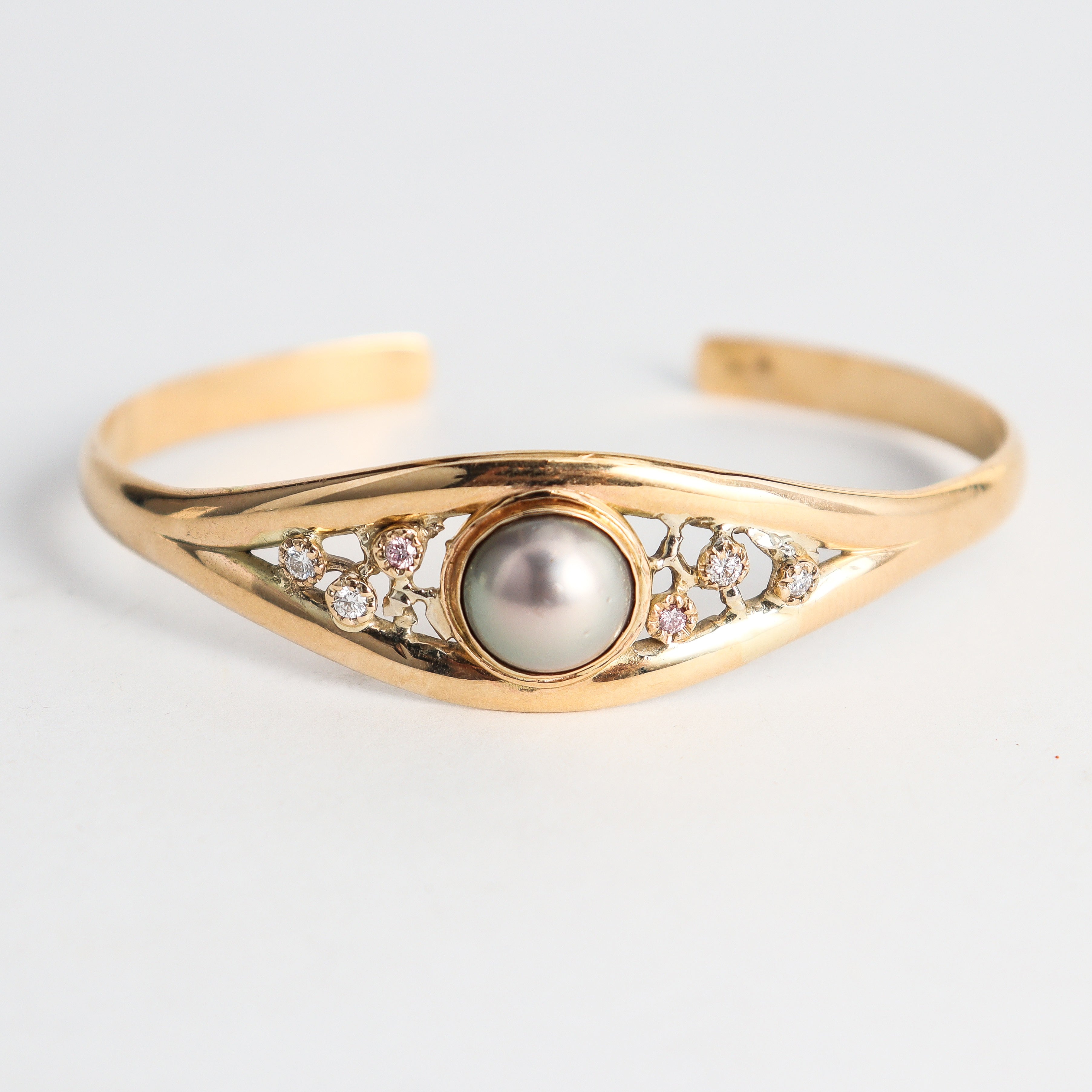 Coral Bay Jewels - Abrolhos Pearl & Diamond Cuff Bangle