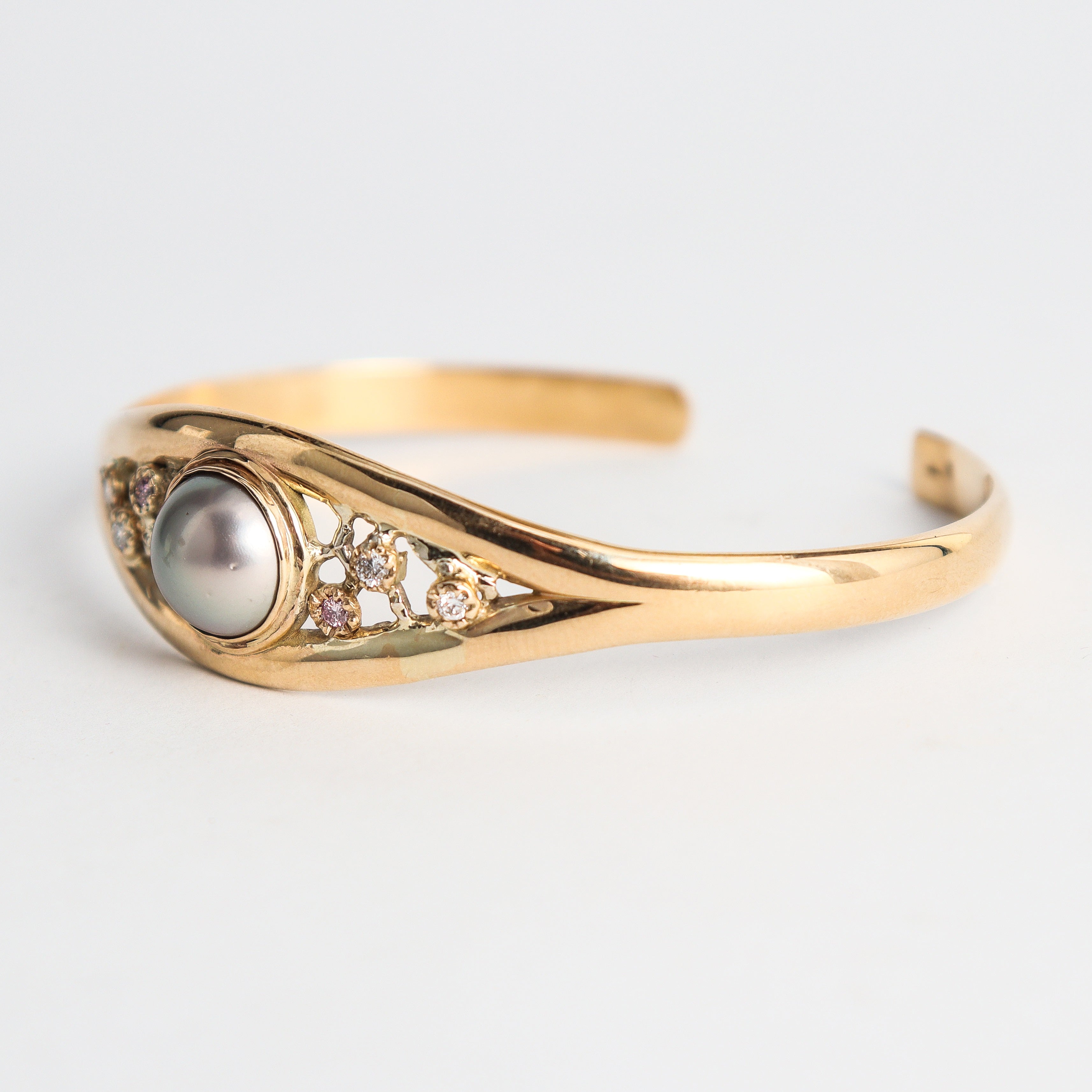Coral Bay Jewels - Abrolhos Pearl & Diamond Cuff Bangle