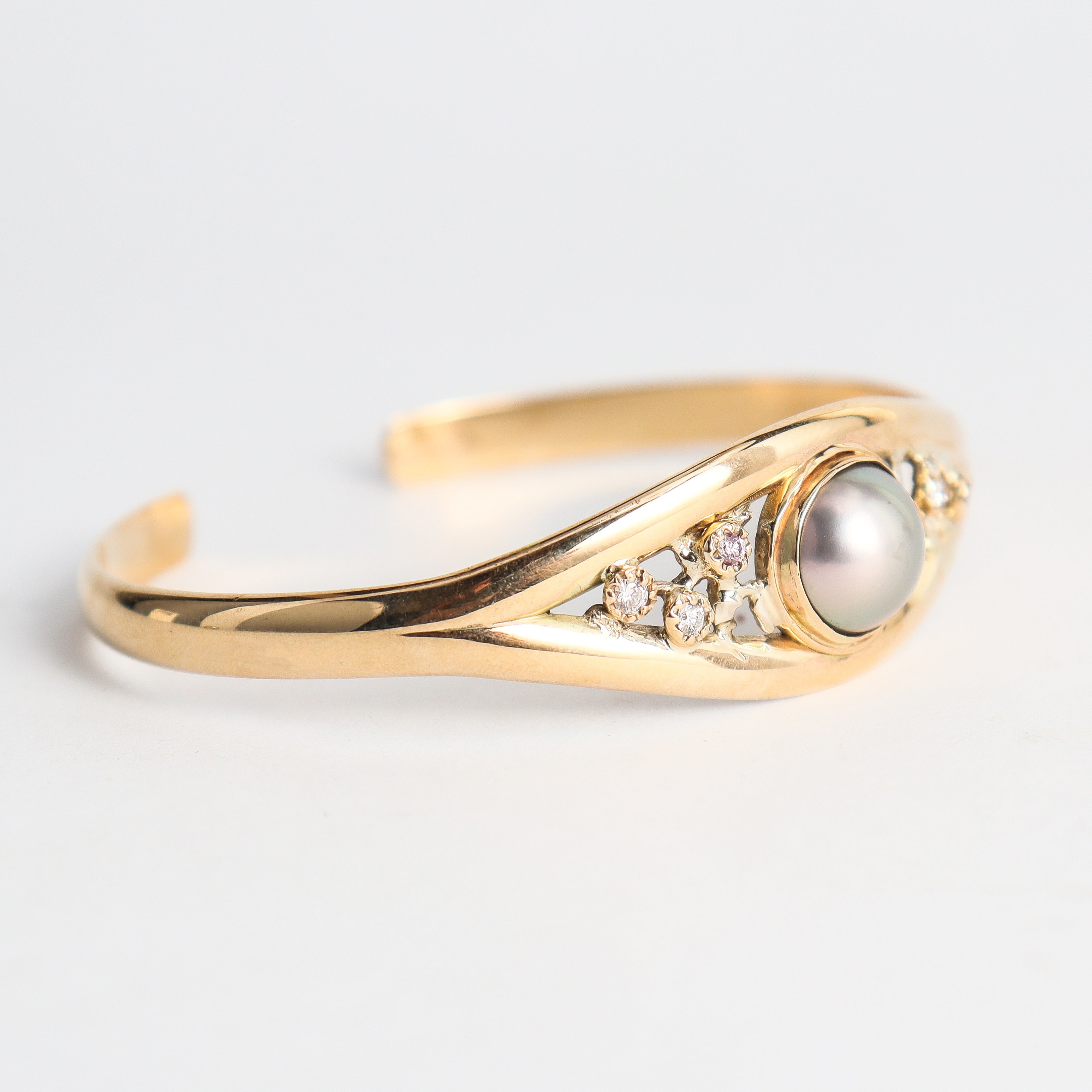 Coral Bay Jewels - Abrolhos Pearl & Diamond Cuff Bangle