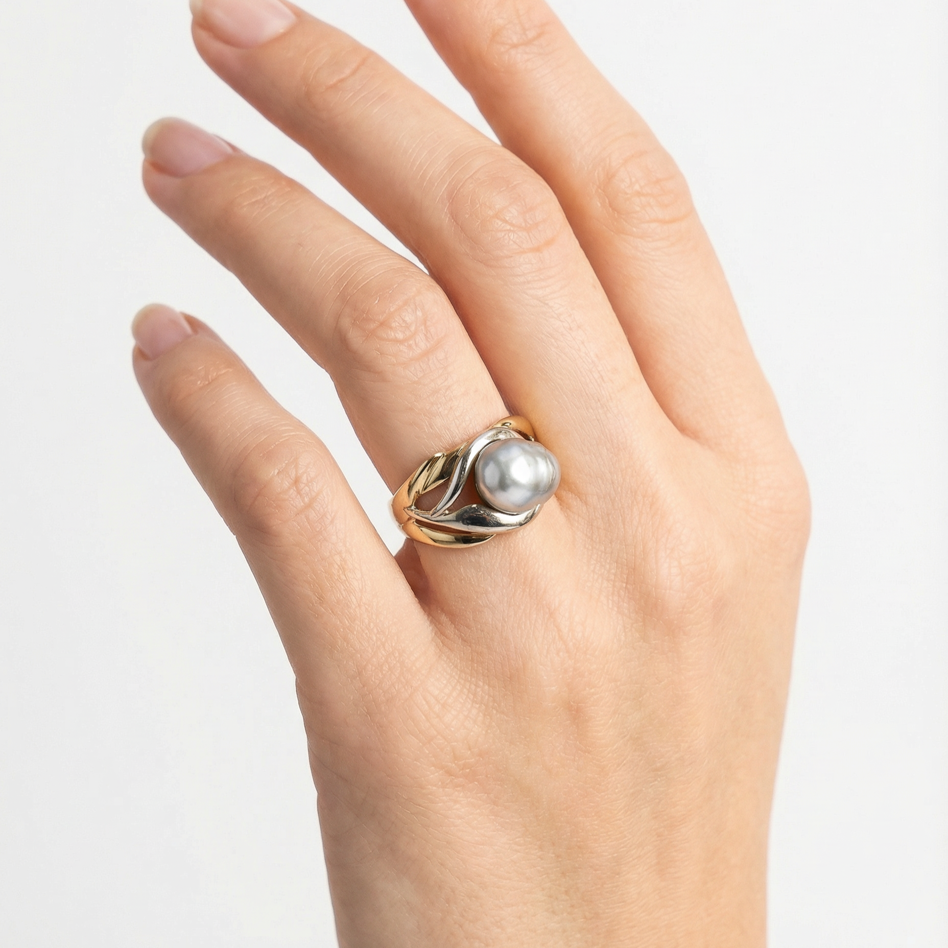 Coral Bay Jewels - Silver & Gold Keshi Pearl Ring